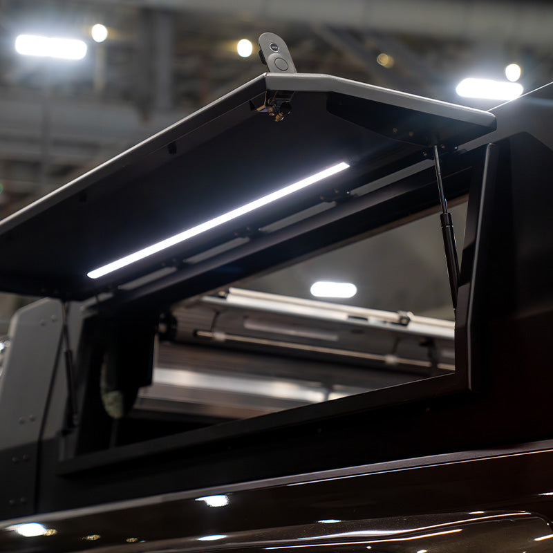 Truck Shell with Retractable Roof