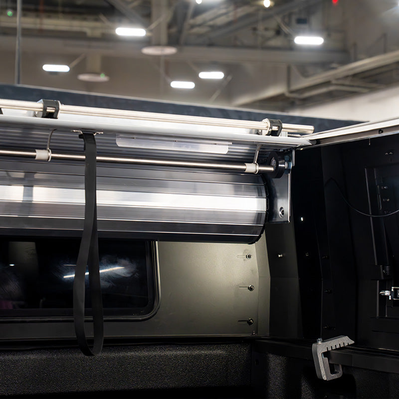 Truck Shell with Retractable Roof