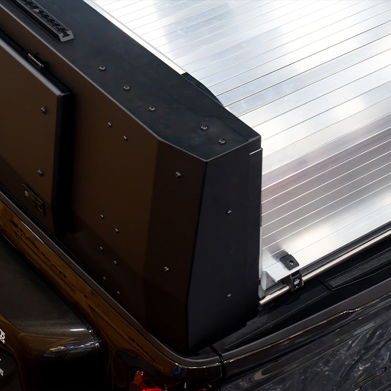 Truck Shell with Retractable Roof